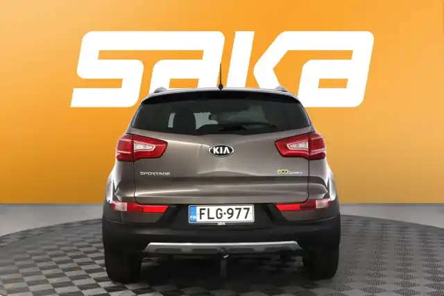 Ruskea (beige) Maastoauto, Kia Sportage – FLG-977