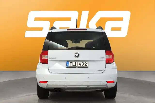 Valkoinen Maastoauto, Skoda Yeti – FLH-492