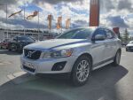 Harmaa Maastoauto, Volvo XC60 – FLL-467, kuva 2