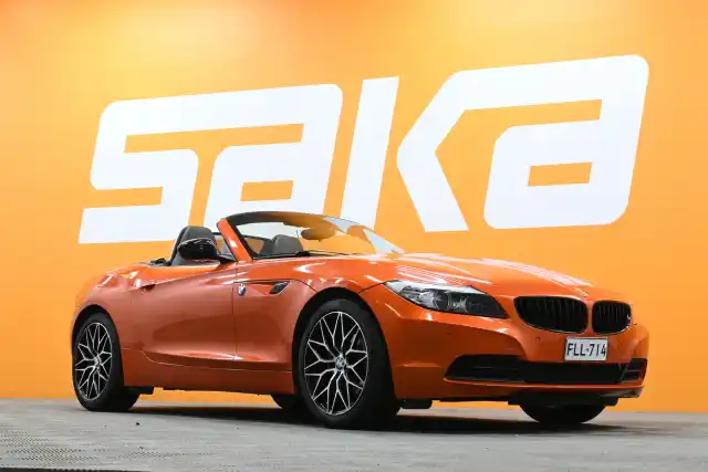 Harmaa Avoauto, BMW Z4 – FLL-714