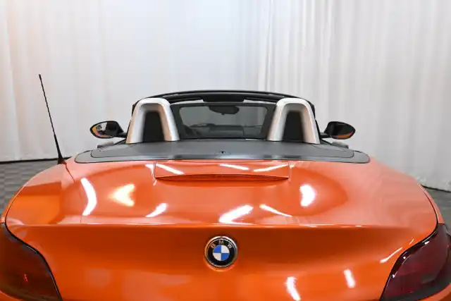 Harmaa Avoauto, BMW Z4 – FLL-714