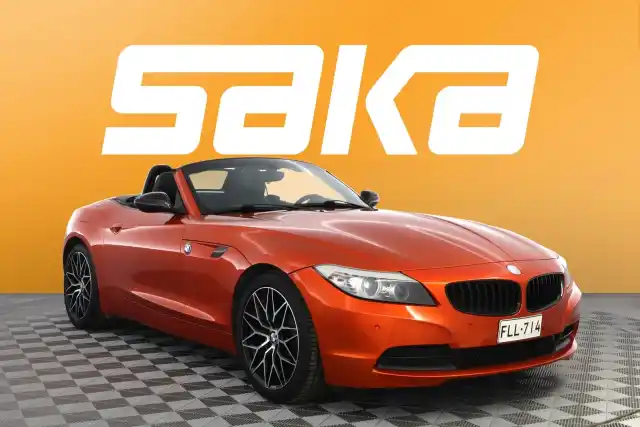 Harmaa Avoauto, BMW Z4 – FLL-714