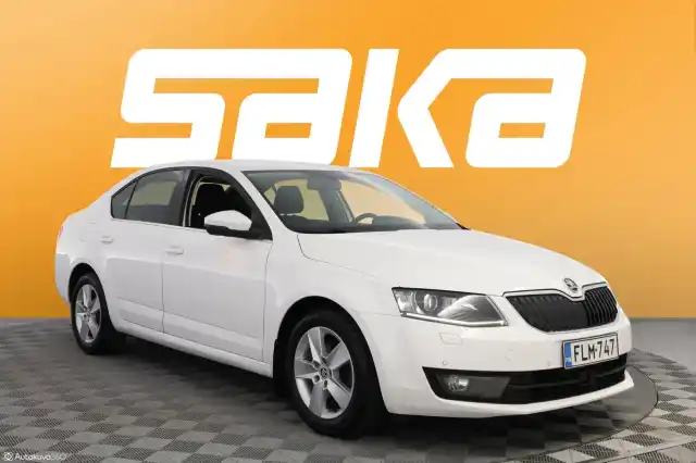 Valkoinen Viistoperä, Skoda Octavia – FLM-747