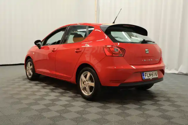 Punainen Viistoperä, Seat Ibiza – FLN-616