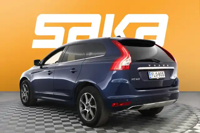 Sininen Maastoauto, Volvo XC60 – FLO-805