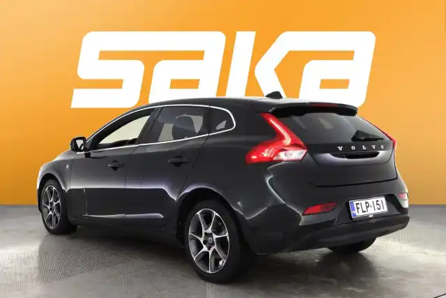 Musta Viistoperä, Volvo V40 – FLP-151