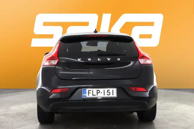 Musta Viistoperä, Volvo V40 – FLP-151