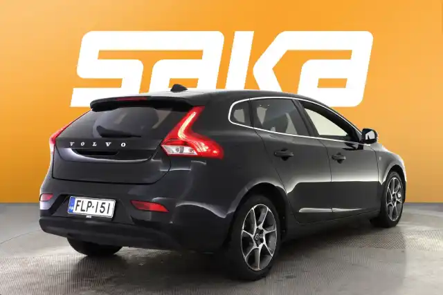 Musta Viistoperä, Volvo V40 – FLP-151