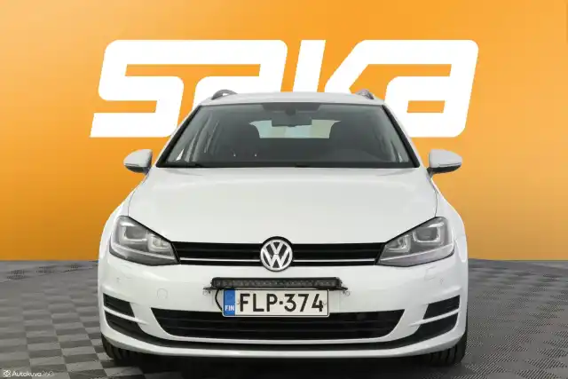 Valkoinen Farmari, Volkswagen Golf – FLP-374
