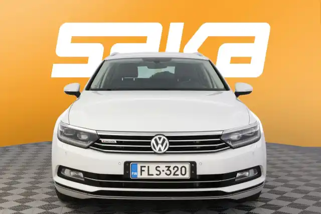 Valkoinen Farmari, Volkswagen Passat – FLS-320