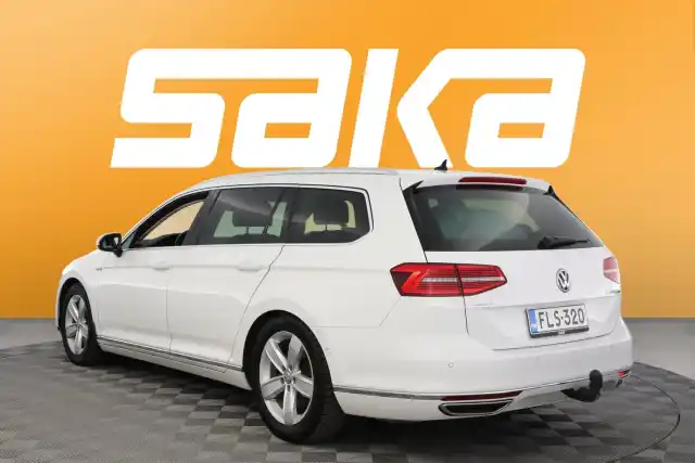 Valkoinen Farmari, Volkswagen Passat – FLS-320