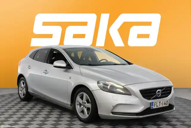 Harmaa Viistoperä, Volvo V40 – FLT-140