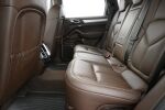 Harmaa Maastoauto, Porsche Cayenne – FLT-422, kuva 12