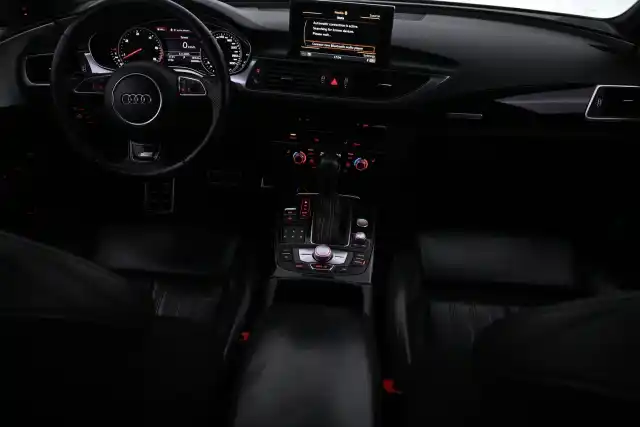 Harmaa Viistoperä, Audi A7 – FLU-755