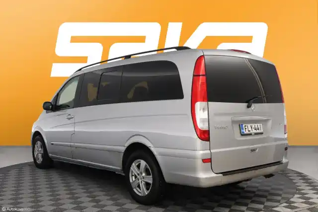 Harmaa Tila-auto, Mercedes-Benz Viano – FLY-441