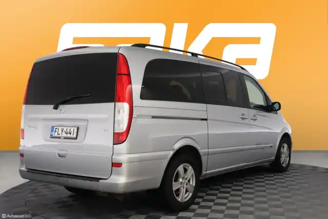 Harmaa Tila-auto, Mercedes-Benz Viano – FLY-441