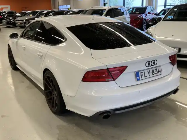 Valkoinen Viistoperä, Audi A7 – FLY-834