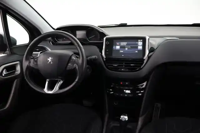 Harmaa Viistoperä, Peugeot 2008 – FMA-715