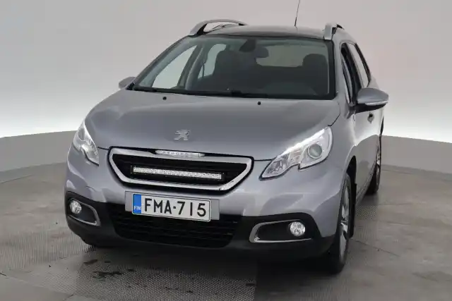 Harmaa Viistoperä, Peugeot 2008 – FMA-715