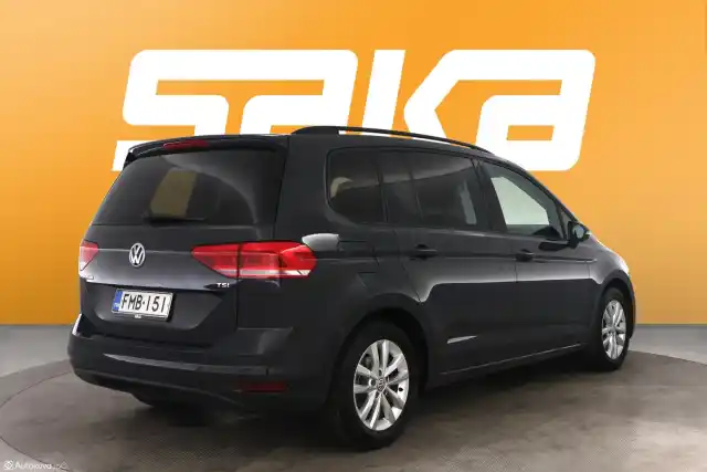 Harmaa Tila-auto, Volkswagen Touran – FMB-151