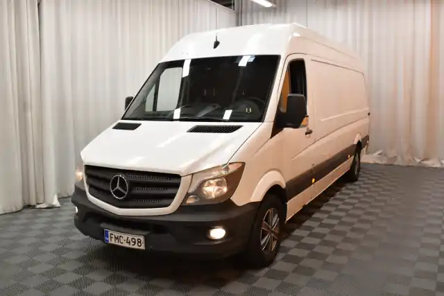 Valkoinen Pakettiauto, Mercedes-Benz Sprinter – FMC-498