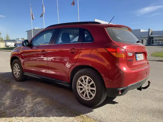 Punainen Maastoauto, Mitsubishi ASX – FMC-571