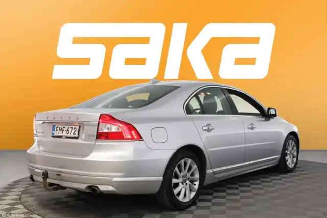 Harmaa Sedan, Volvo S80 – FMF-672