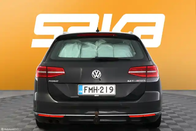 Harmaa Farmari, Volkswagen Passat – FMH-219