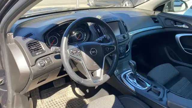 Musta Farmari, Opel Insignia – FMI-913