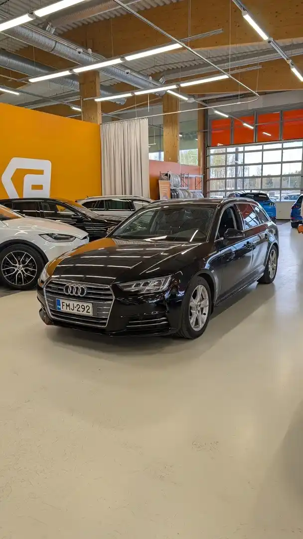 Musta Farmari, Audi A4 – FMJ-292