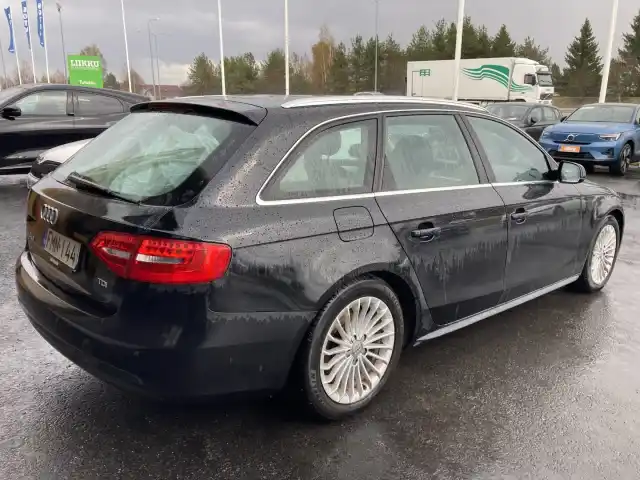 Musta Farmari, Audi A4 – FMN-144