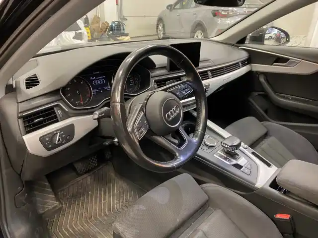 Musta Farmari, Audi A4 – FMN-912