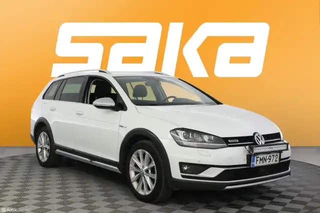 Valkoinen Farmari, Volkswagen Golf – FMN-972