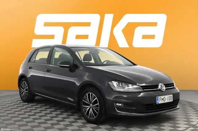 Harmaa Viistoperä, Volkswagen Golf – FMO-100