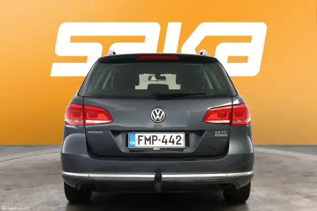 Harmaa Farmari, Volkswagen Passat – FMP-442