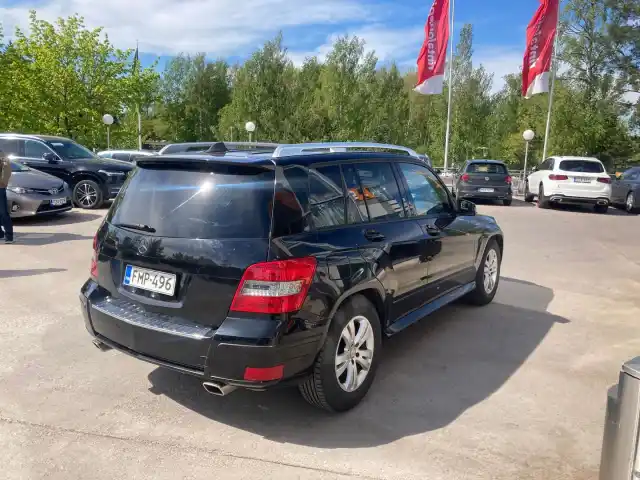 Musta Maastoauto, Mercedes-Benz GLK – FMP-496