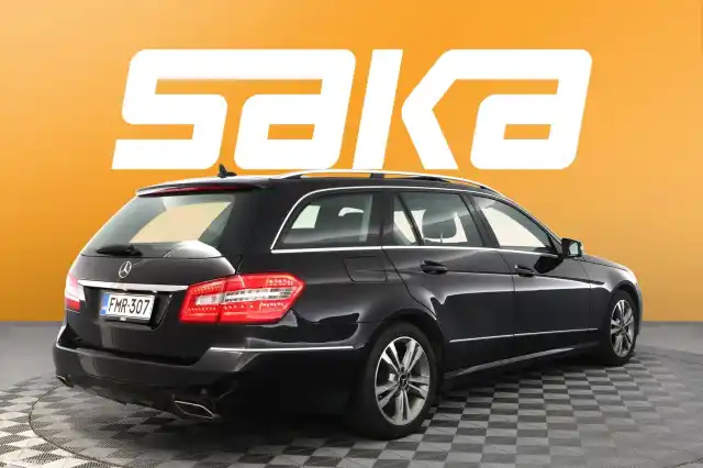 Musta Farmari, Mercedes-Benz E – FMR-307