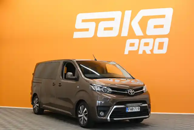 Ruskea Tila-auto, Toyota Proace Verso – FMR-719