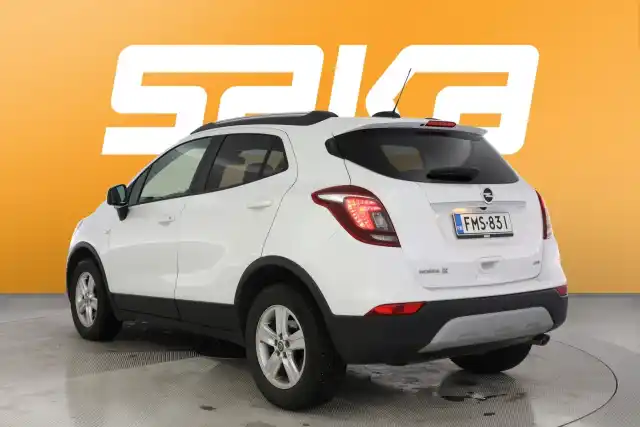 Valkoinen Maastoauto, Opel Mokka – FMS-831