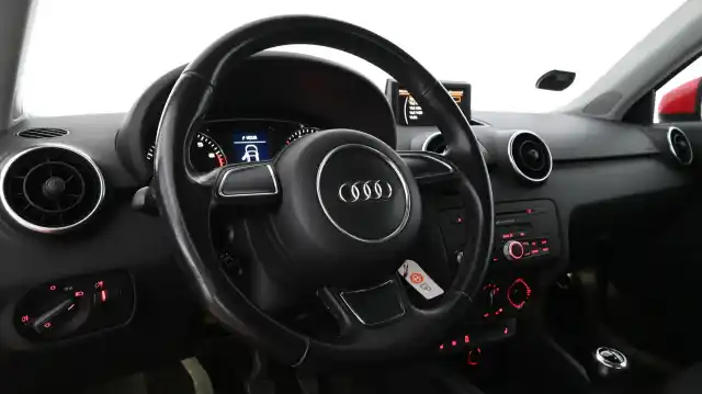 Punainen Viistoperä, Audi A1 – FMT-874