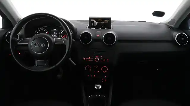 Punainen Viistoperä, Audi A1 – FMT-874