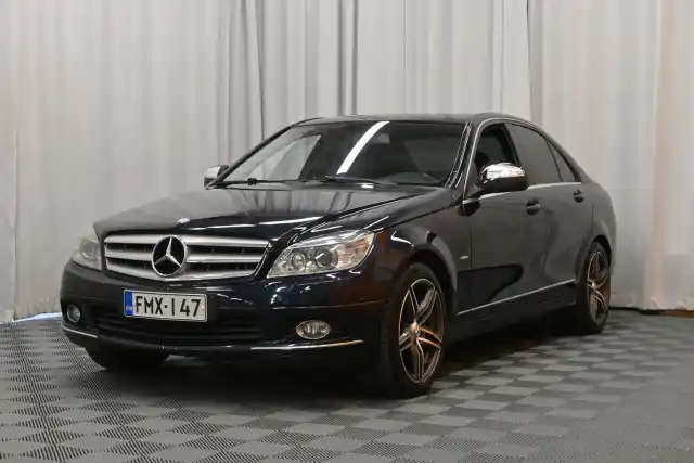 Sininen Sedan, Mercedes-Benz C – FMX-147