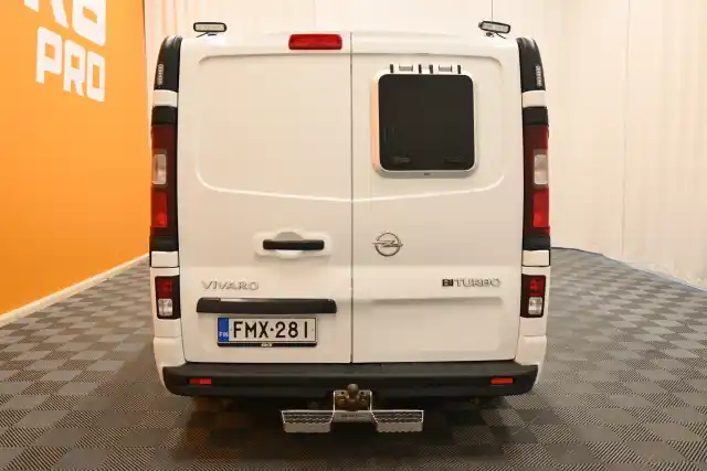Valkoinen Pakettiauto, Opel Vivaro – FMX-281