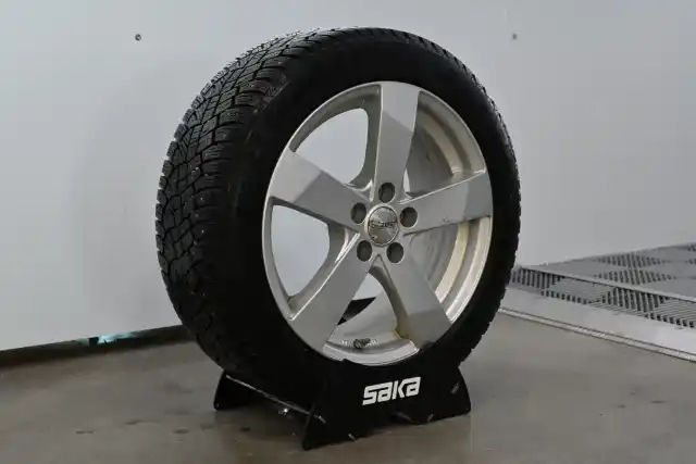 Valkoinen Farmari, Ford Focus – FMX-687
