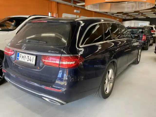 Sininen Farmari, Mercedes-Benz E – FMY-341