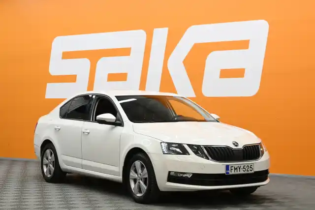 Valkoinen Viistoperä, Skoda Octavia – FMY-525