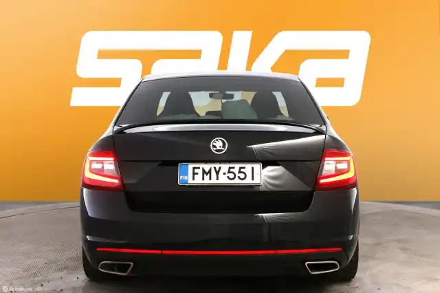 Musta Viistoperä, Skoda Octavia – FMY-551