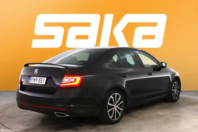 Musta Viistoperä, Skoda Octavia – FMY-551