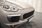 Harmaa Maastoauto, Porsche Cayenne – FMY-843, kuva 10