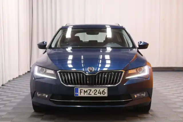 Sininen Farmari, Skoda Superb – FMZ-246